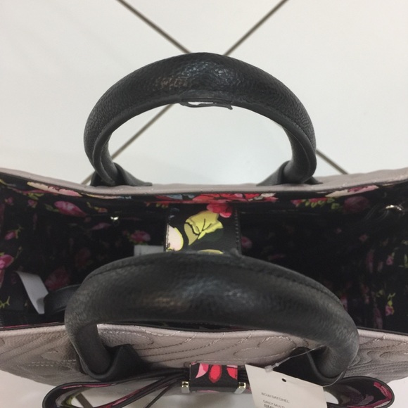 Betsey Johnson Bow-Tie Tote - Picture 6 of 8
